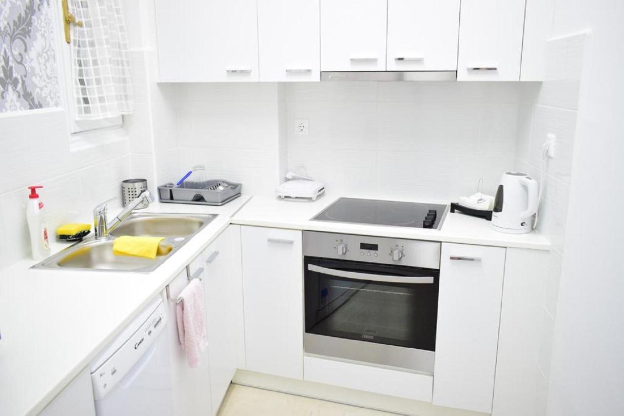 Beautiful Renovated Flat In Athens Appartement Buitenkant foto