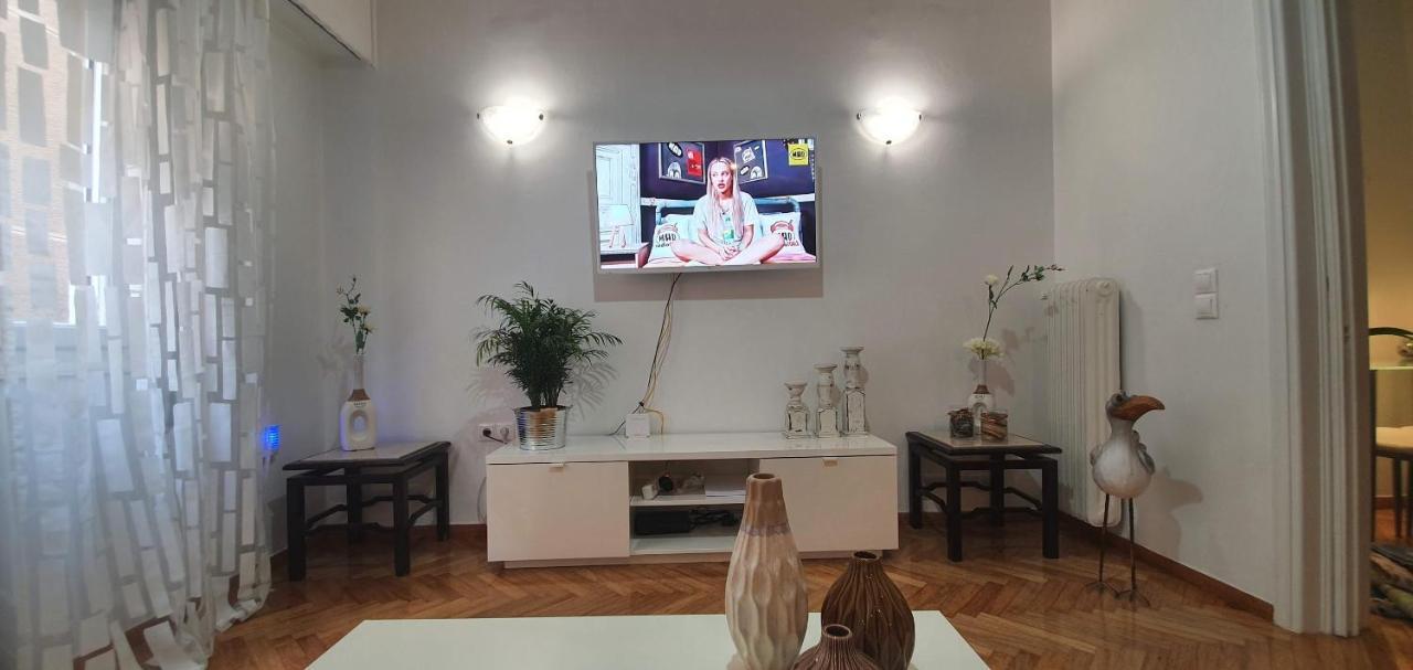 Beautiful Renovated Flat In Athens Appartement Buitenkant foto